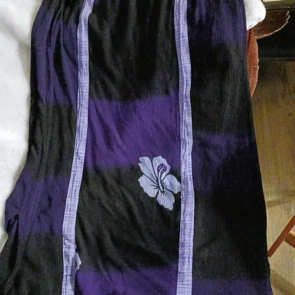 Simple People 2 piece women's skirt/top set, purple/dk purple/ black - Picture 7 of 12